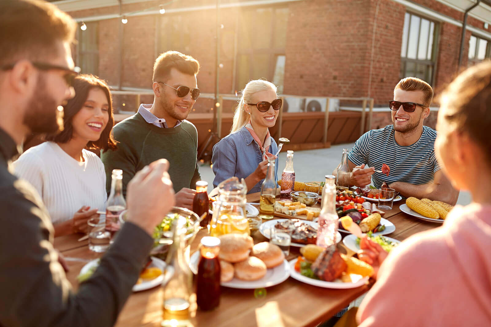 Tips for How to Use Hearing Aids in Various Environments